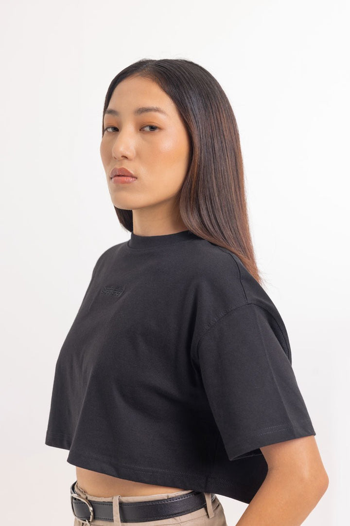 black cropped tshirt