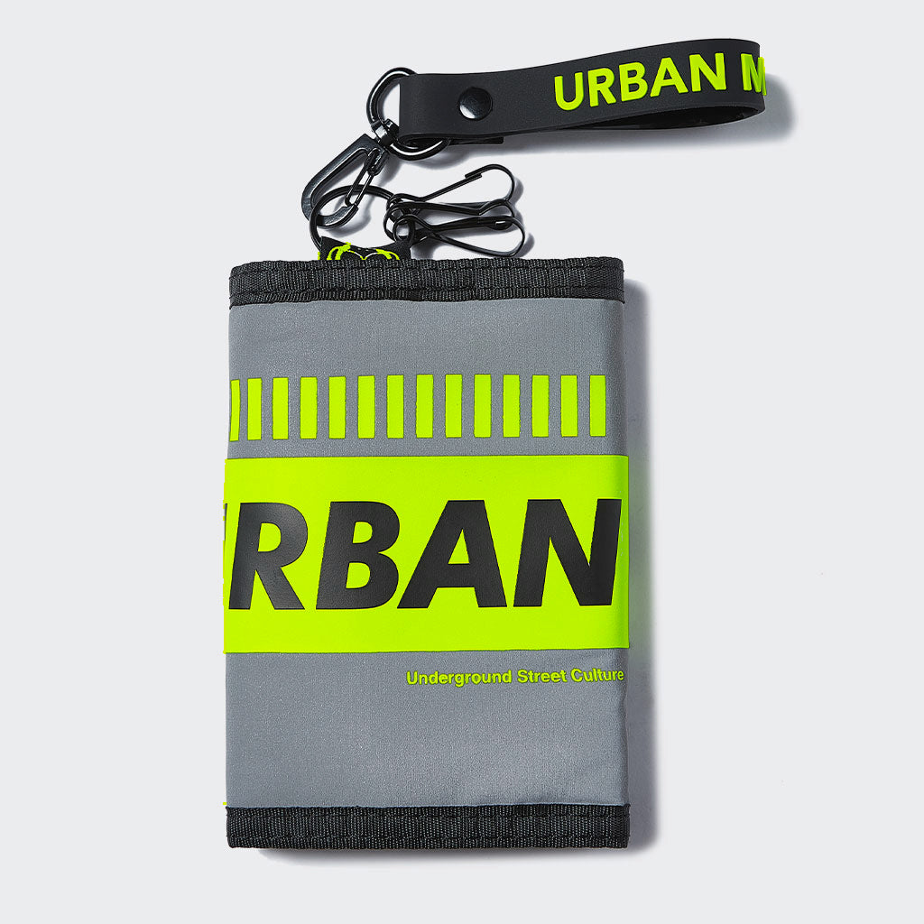 Buy Black With Reflective Chrome Print Trifold Wallet Online – Urban Monkey®